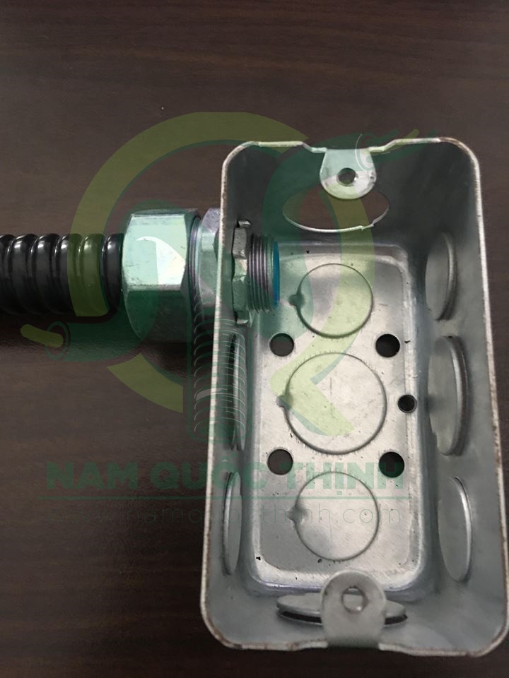 Đầu nối ống mềm kín nước